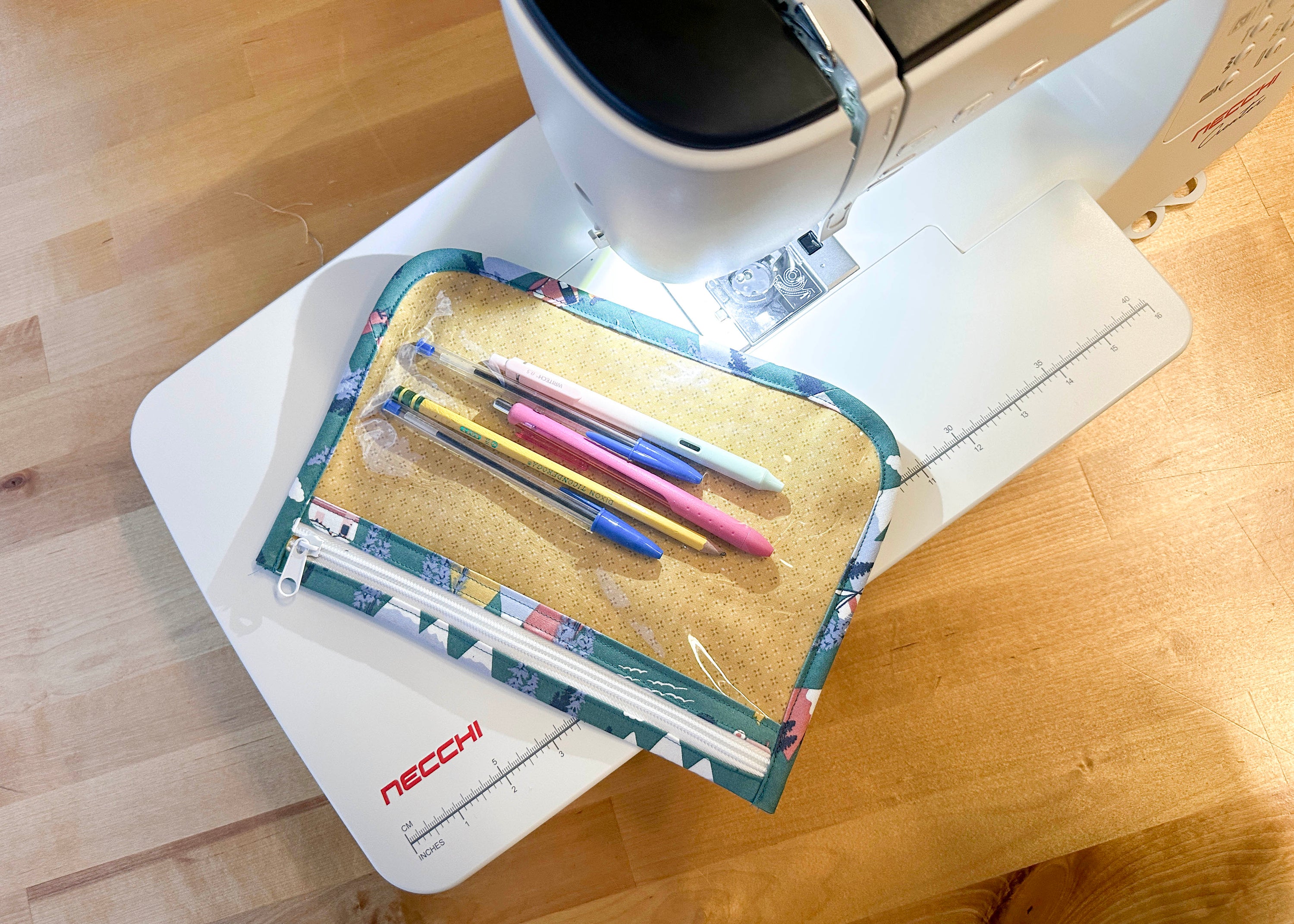 DIY Clear Vinyl Zipper Pouch | Free Sewing Pattern + Beginner Vinyl Tips