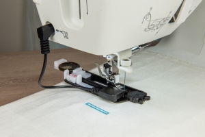 Electronic Buttonhole Foot